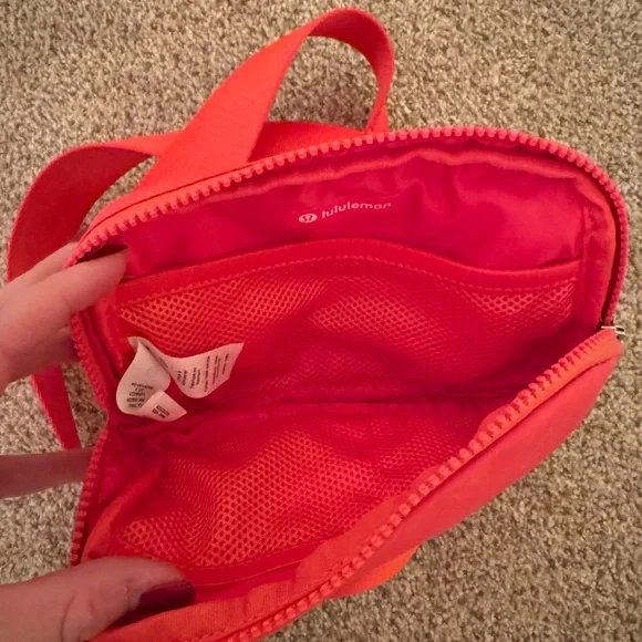 lululemon athletica Red Crossbody Bag - Picture 2 of 2
